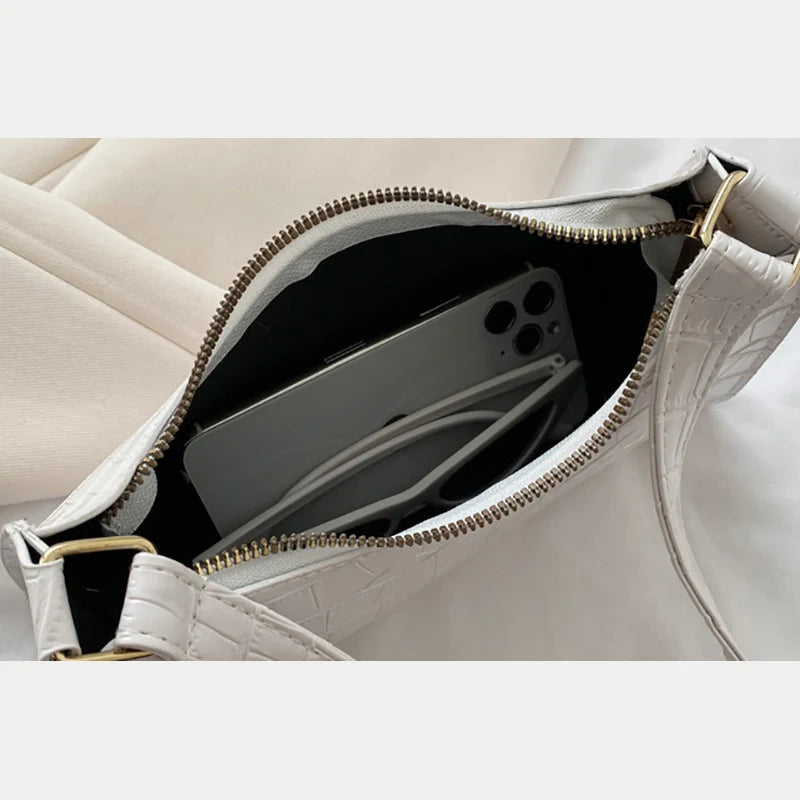 MoreThanWords™ Chic Alligator Pattern Armpit Bag – Effortlessly Stylish