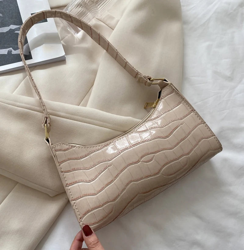 MoreThanWords™ Chic Alligator Pattern Armpit Bag – Effortlessly Stylish